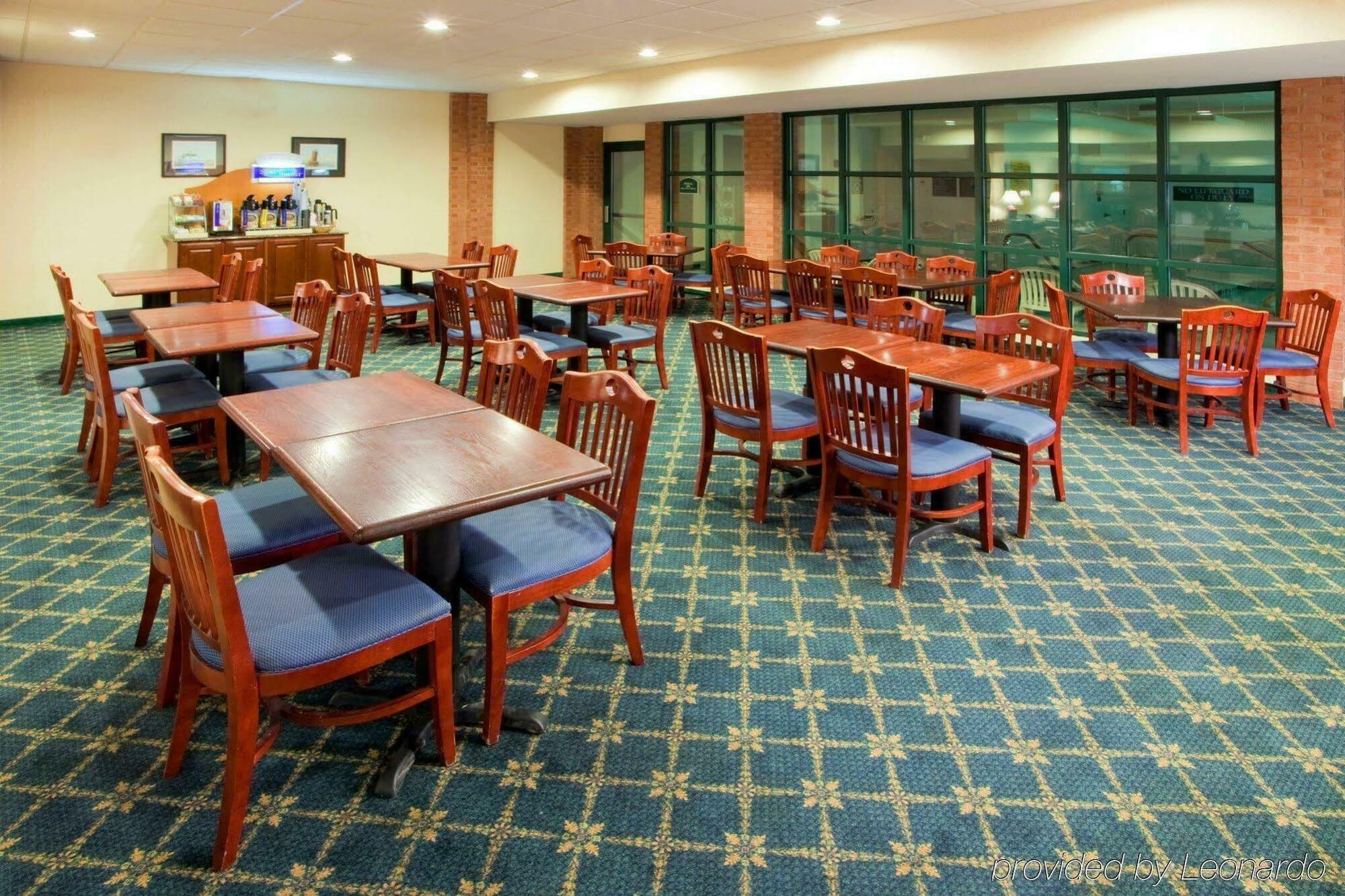 Holiday Inn Express Cambridge By Ihg Extérieur photo